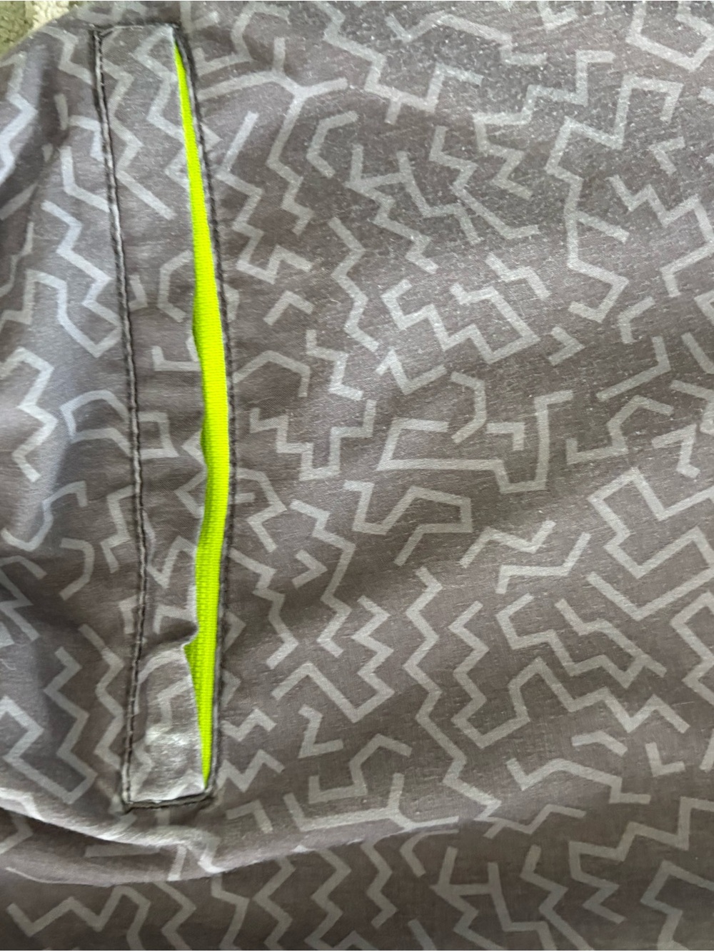 Chubbies Geometric Athletic Swim Shorts XL - Picture 3 of 9